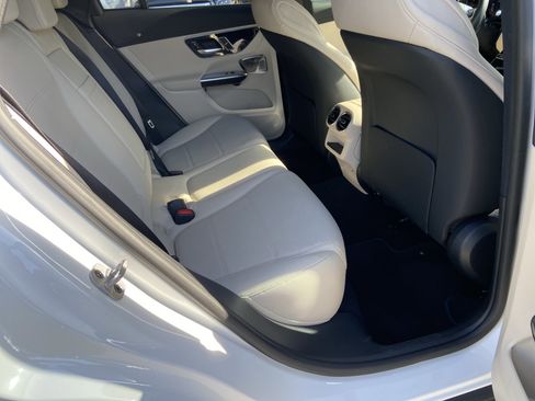 Certified 2025 Mercedes-Benz GLC 300 4MATIC image 45