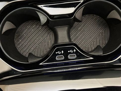 Used 2024 BMW 530i xDrive w/ Premium Package image 30