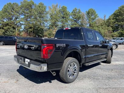 New 2025 Ford F150 Lariat w/ Equipment Group 501A Mid