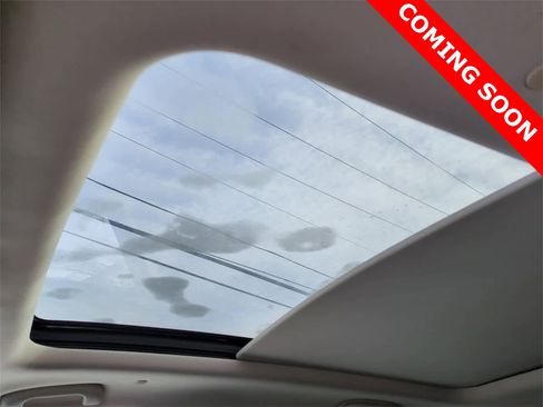 Used 2018 Cadillac XT5 Luxury w/ Driver Awareness Package image 19