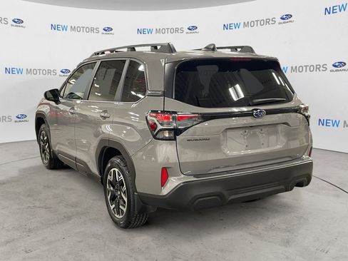Certified 2025 Subaru Forester Premium image 4