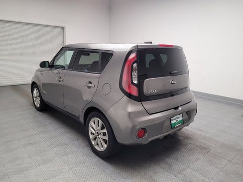Used 2018 Kia Soul + FWD image 5