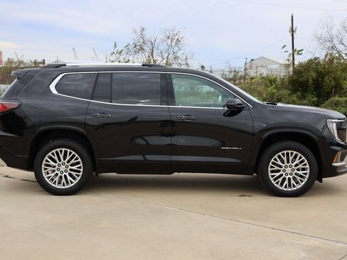 New 2026 GMC Acadia Denali w/ Super Cruise Package image 4