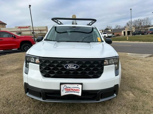 Used 2025 Ford Maverick XLT w/ Equipment Group 302A image 9