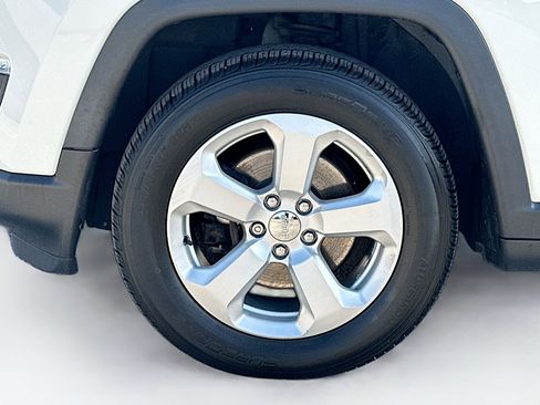 Used 2018 Jeep Compass Latitude w/ Popular Equipment Group image 36