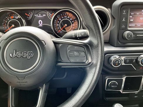 Used 2021 Jeep Wrangler Unlimited Sport AWD/4WD image 16