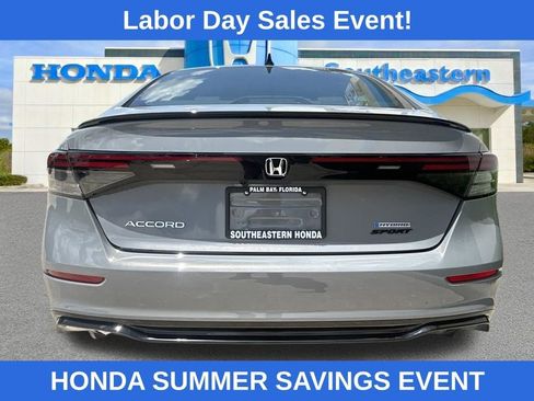 Used 2024 Honda Accord Sport image 8