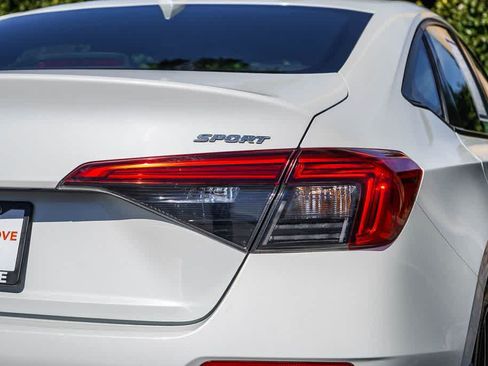 Used 2023 Honda Civic Sport image 7