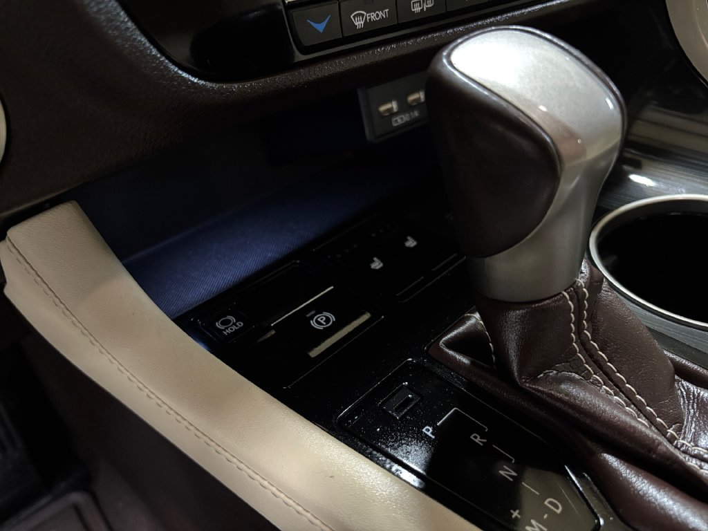 Used 2020 Lexus RX 350 FWD w/ Accessory Package image 29