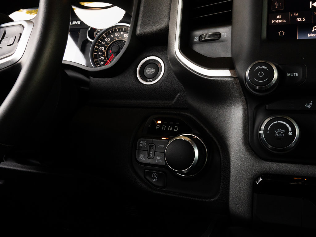 Used 2023 RAM 1500 Big Horn AWD/4WD image 24