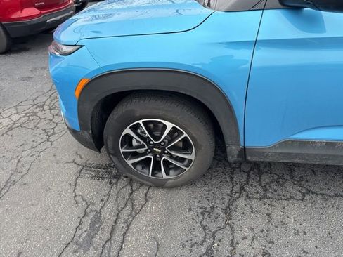 Used 2025 Chevrolet TrailBlazer LT w/ LT Cold Weather Package image 16