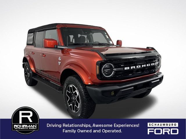 Used 2023 Ford Bronco Outer Banks AWD/4WD image 3
