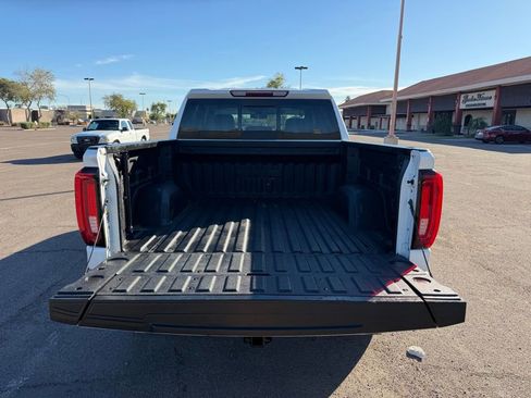 Used 2019 GMC Sierra 1500 SLT image 13