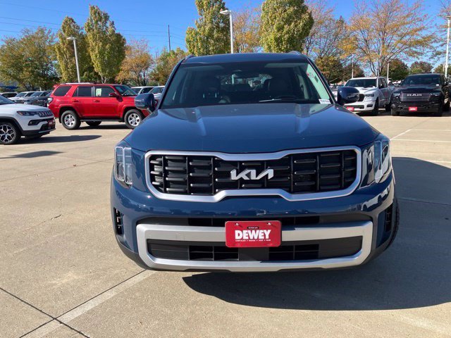 Used 2024 Kia Telluride S w/ S Sunroof Package AWD/4WD image 2