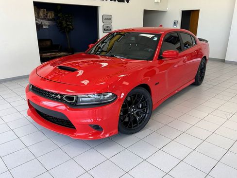 Used 2019 Dodge Charger Scat Pack w/ Dynamics Package RWD image 1