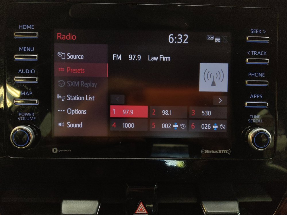 Used 2023 Toyota Camry SE FWD image 25