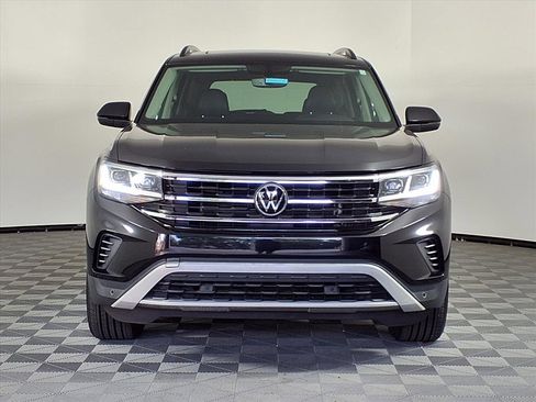 Used 2021 Volkswagen Atlas SE w/ Panoramic Sunroof Package image 2