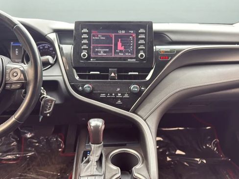 Used 2022 Toyota Camry SE w/ TRD Appearance Package (TMS) FWD image 16