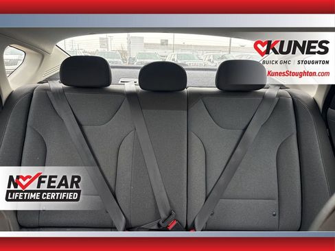 Used 2025 Kia K4 LXS image 34