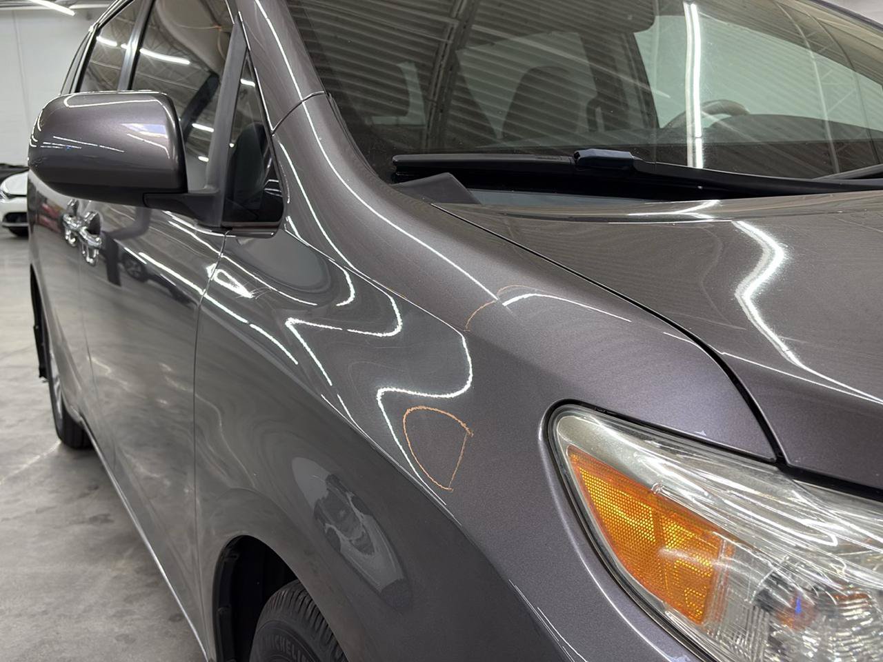 Used 2011 Toyota Sienna XLE w/ Premium Pkg FWD image 5