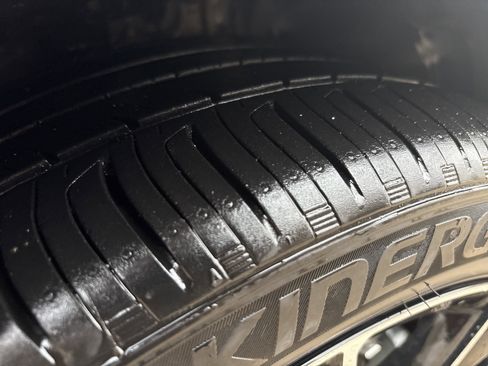 Used 2023 Toyota Camry SE image 12