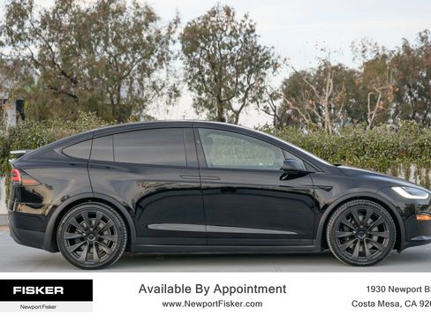 Used 2023 Tesla Model X image 10