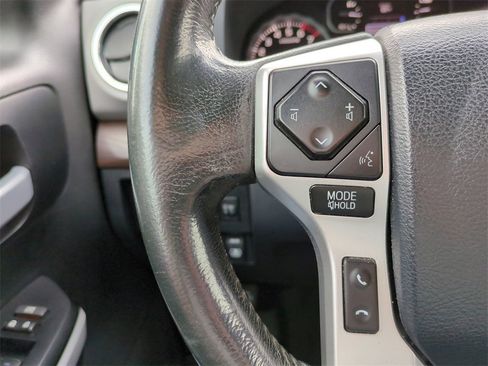 Used 2018 Toyota Tundra Limited image 24