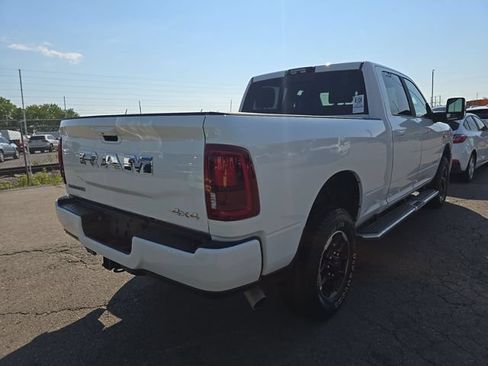 Used 2026 RAM 2500 Laramie AWD/4WD image 5