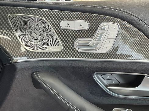 Used 2023 Mercedes-Benz GLS 580 4MATIC image 39