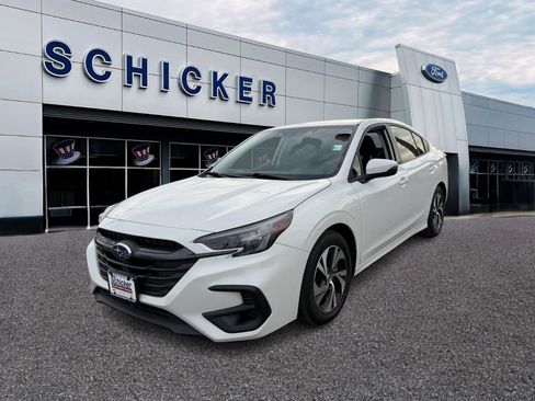 Used 2023 Subaru Legacy Premium image 4