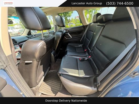 Used 2009 Subaru Outback 2.5i Limited AWD/4WD image 21