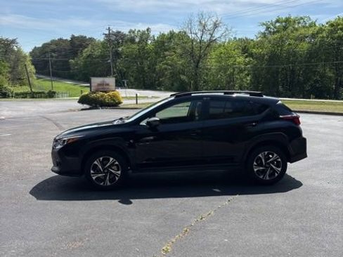 Used 2025 Subaru Crosstrek 2.0i Premium image 11