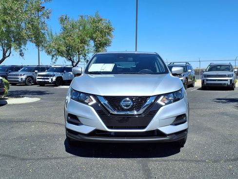 Used 2020 Nissan Rogue Sport S FWD image 2