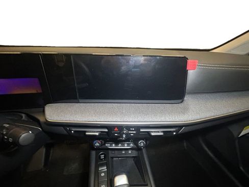New 2026 Nissan Kicks SV w/ SV Premium Package AWD/4WD image 10
