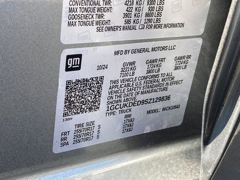 Used 2025 Chevrolet Silverado 1500 LT image 24