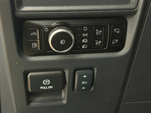 Used 2025 Ford F150 Platinum w/ Equipment Group 702A High AWD/4WD image 18