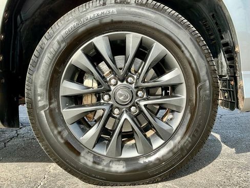 Used 2020 Lexus GX 460 Premium w/ Premium Package AWD/4WD image 22