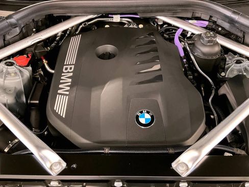 New 2026 BMW X5 sDrive40i image 17