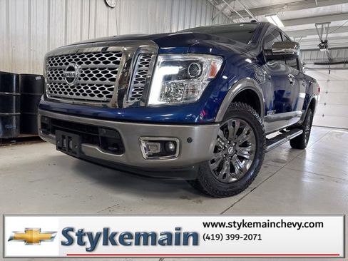 Used 2017 Nissan Titan Platinum Reserve image 36