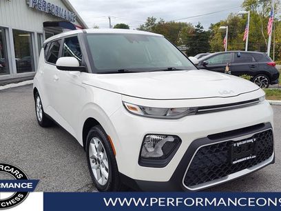 Used 2022 Kia Soul LX w/ Technology Package