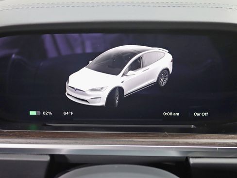 Used 2022 Tesla Model X image 16