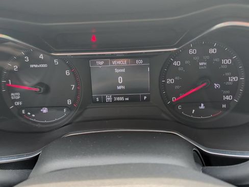Used 2023 Chevrolet TrailBlazer LT w/ Convenience Package AWD/4WD image 13