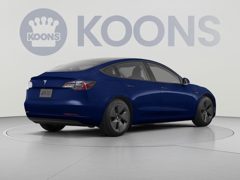 Used 2021 Tesla Model 3 Standard Range Plus RWD image 4