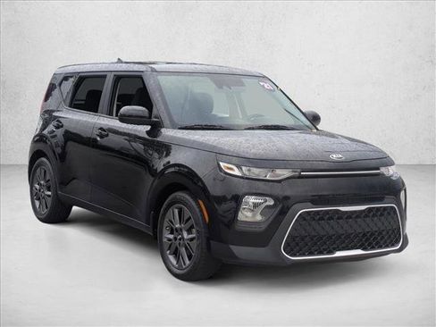 Used 2021 Kia Soul S image 3