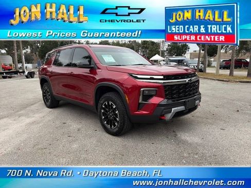 Used 2025 Chevrolet Traverse Z71 w/ Enhanced Driving Package image 1