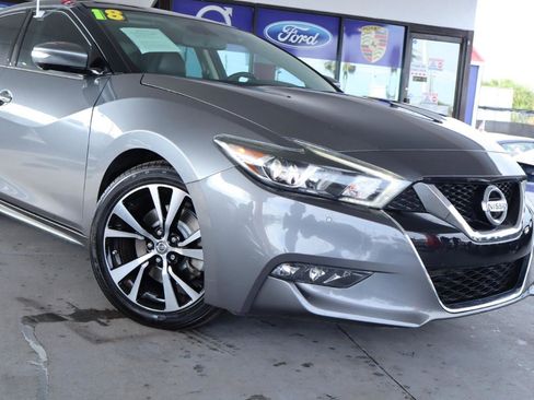 Used 2018 Nissan Maxima Platinum FWD image 2