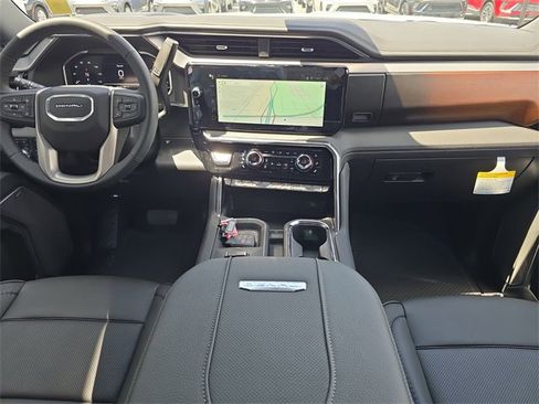 New 2025 GMC Sierra 2500 Denali w/ Denali Reserve Package image 14