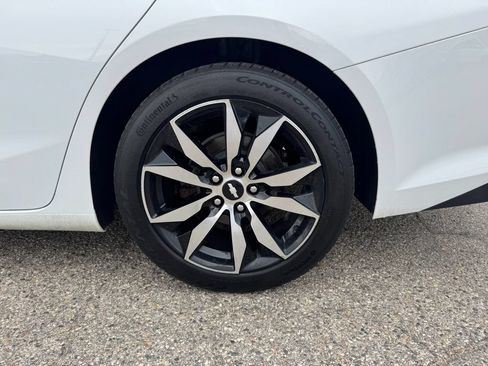 Used 2017 Chevrolet Malibu LT w/ Leather Package FWD image 28