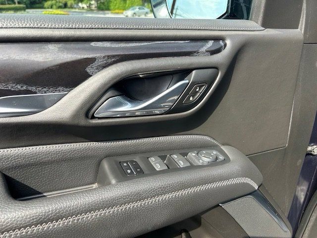 Used 2021 GMC Yukon XL Denali w/ Denali Premium Package AWD/4WD image 21