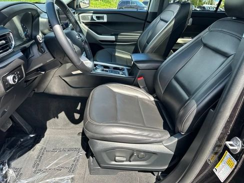 Certified 2023 Ford Explorer XLT w/ Equipment Group 202A AWD/4WD image 21